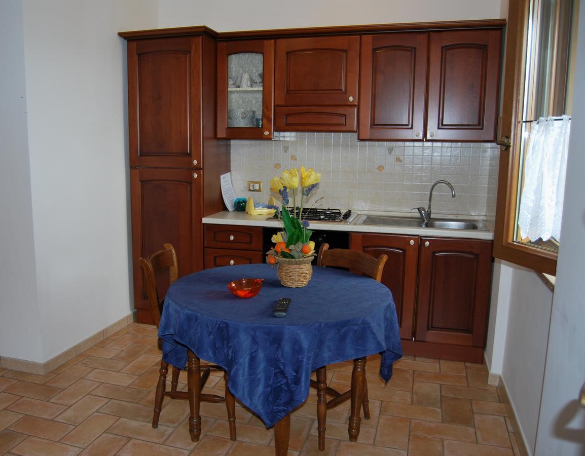 Le Terre Di Bac Bed & Breakfast Borgo Montenero Bagian luar foto