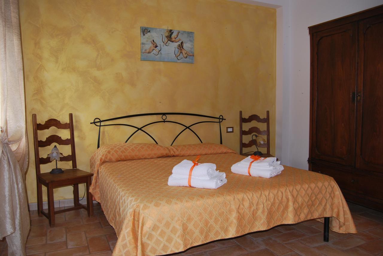 Le Terre Di Bac Bed & Breakfast Borgo Montenero Bagian luar foto