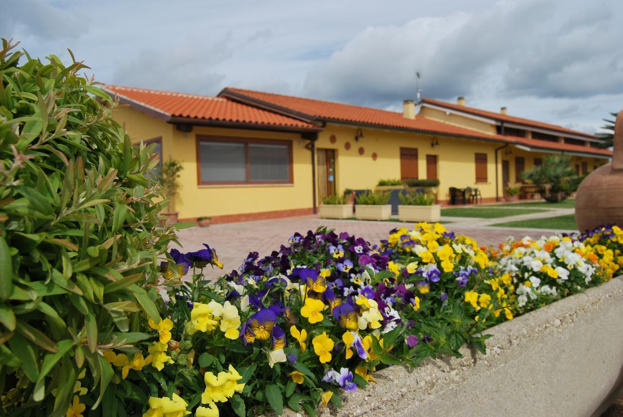 Le Terre Di Bac Bed & Breakfast Borgo Montenero Bagian luar foto