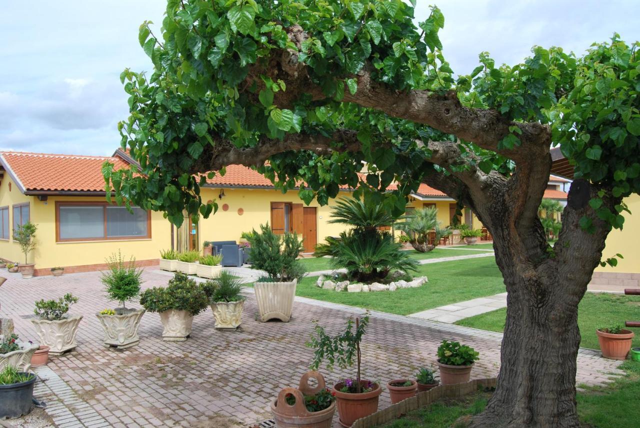 Le Terre Di Bac Bed & Breakfast Borgo Montenero Bagian luar foto